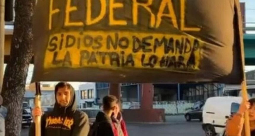 RADIOKTUBRE INFO..-  BANACAR LA MUERTE-JONATHAN MOREL DIJO A P 12 QUE COBRÓ 1.760.000$ -Por Simón Suarez..Ver mas..	