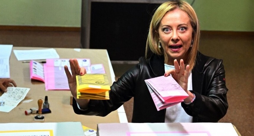 RADIOKTUBRE INFO..-  Ganó la ultraderechista Giorgia Meloni en Italia -Por Simón Suarez..Ver mas..	