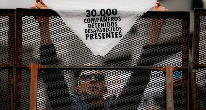 RADIOKTUBRE INFO….  ¿ LO IRREBERSIBLE?  ….Por Simòn Suàrez