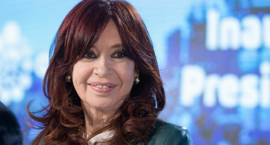 RADIOKTUBRE INFO…. Comodoro Py la sube al ring y Cristina Kirchner se sube a la campaña   ….Por Simòn Suàrez