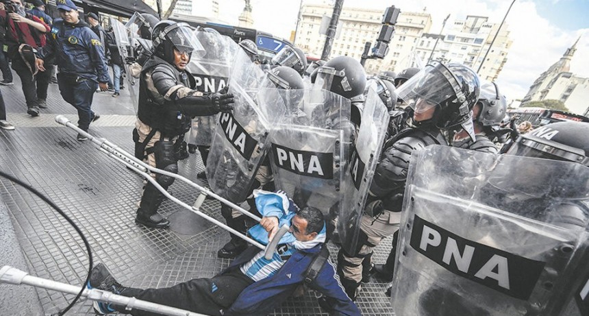 RADIOKTUBRE INFO…EL ENEMIGO INTERNO…..Por Simon Suarez