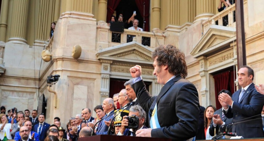 RADIOKTUBRE INFO…MILEI EN EL CONGRESOS: PRESENTACIÓN DEL PRESUPUESTO 2025 CON MUCHAS BUTACAS VACIAS.…..Por Simon Suarez
