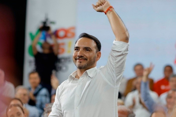 - RADIOKTUBRE INFO…….. Elecciones en Corrientes: Valdés festejó su triunfo y La Libertad Avanza terminó en cuarto lugar   …… Por Simòn Suarez