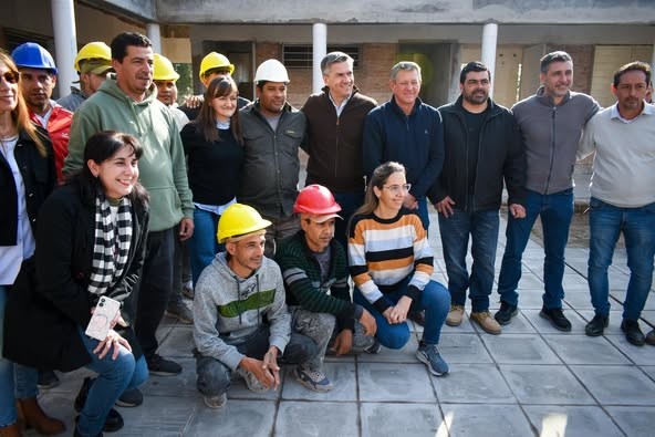 - RADIOKTUBRE INFO…….. ESCUELA ESPECIAL PARA CHARATA   …… Por Simòn Suarez