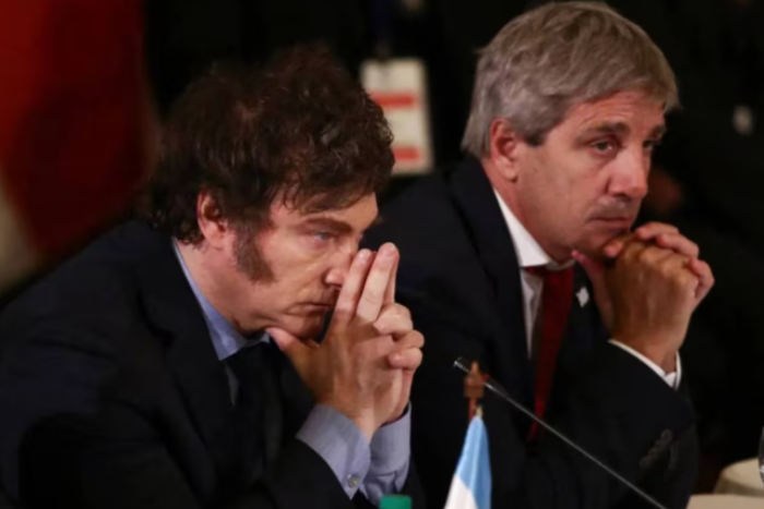 - RADIOKTUBRE INFO…….. VHM ATENDIÓ A MILEI: UN ZONSO ES PELIGROSO,PERO UNO CON INICIATIVA ES LETAL   …… Por Simòn Suarez