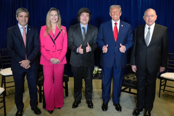 RADIOKTUBRE INFO…….. TRUMP, IL PADRINO   …… Por Simòn Suarez