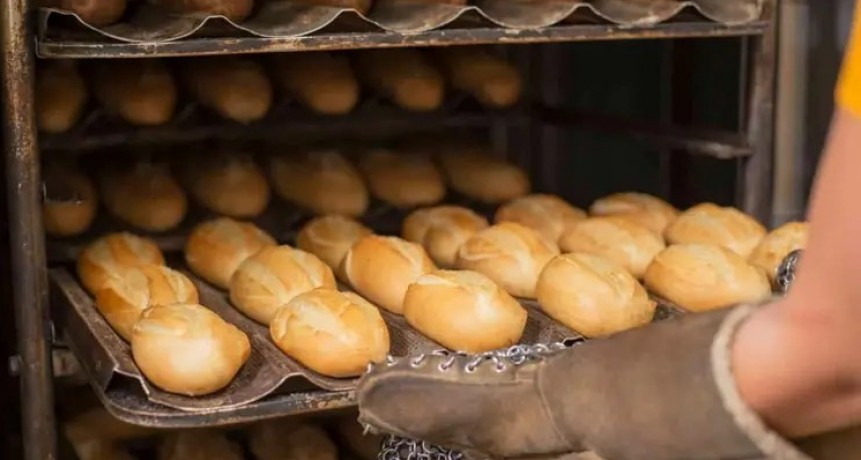 - RADIOKTUBRE INFO……..  POR LA CRISIS DE MILEI CIERRAN 14 MIL PANADERÍAS  POR BAJO CONSUMO…… Por Simòn Suarez