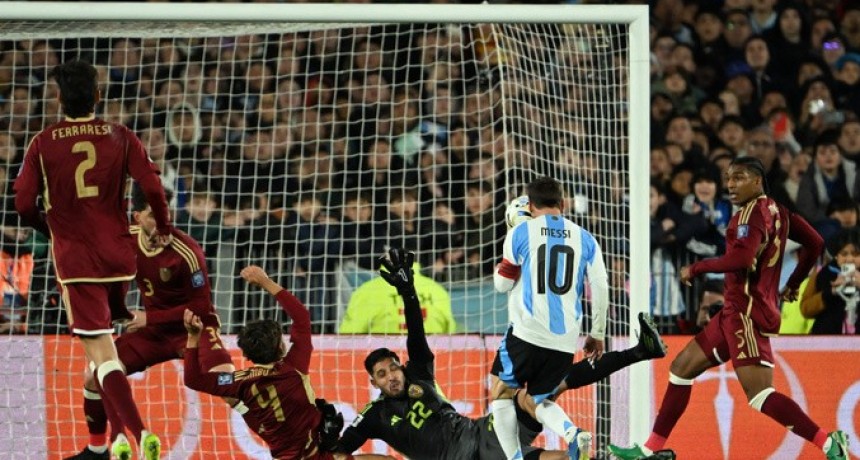 - RADIOKTUBRE INFO……..MESIS LE REGALÓ OTRO TRIUNFO A LA SELECCIÓN EN SU DESPEDIDA    …… Por Simòn Suarez