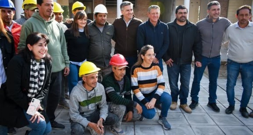 - RADIOKTUBRE INFO…….. ESCUELA ESPECIAL PARA CHARATA   …… Por Simòn Suarez