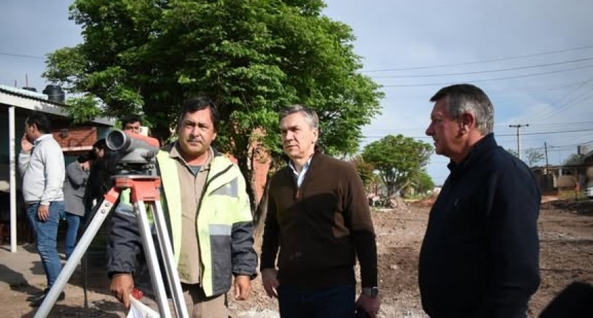 - RADIOKTUBRE INFO…….. ASFALTA PARA CHARATA   …… Por Simòn Suarez