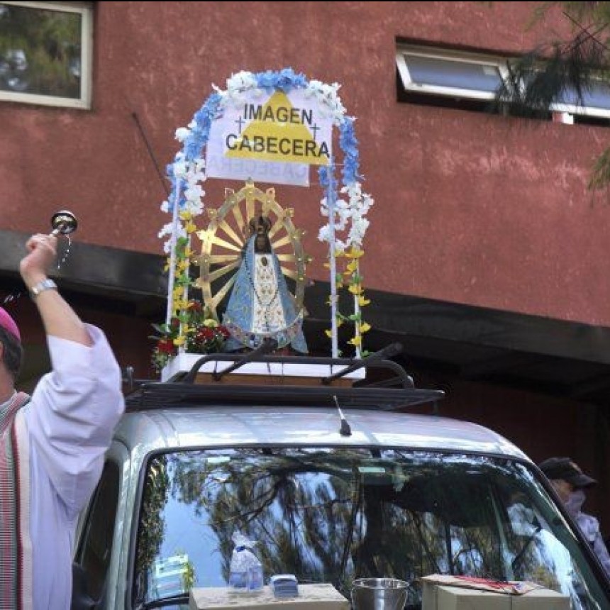 RADIOKUBRE INFO…- VOLVIÓ LA PEREGRINACIÓN MILES DE PERSONAS MARCHAN A LUJAN...-Por  SimónSuárez Ver mas…