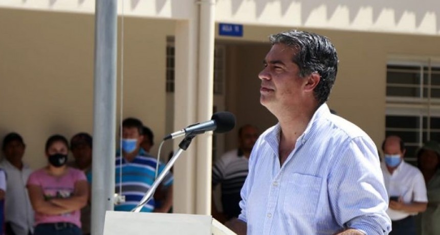 RADIOKTUBRE  INFO…- El Sauzalito: Capitanich anunció la licitación de 150 Kms. más de pavimento para El Impenetrable. -Por  SimónSuárez Ver mas…