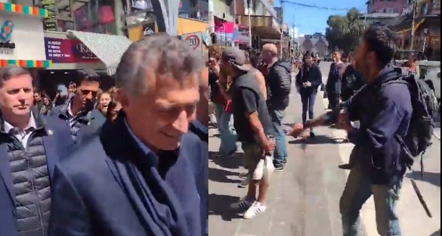 RADIOKTUBRE INFO…. Insultan y abuchean a Macri en Bariloche: tuvo que retirarse y huir en una camioneta   ….Por Simòn Suàrez