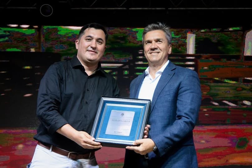 - RADIOKTUBRE INFO……..10/10/2025 ZEDRO EN MIRAFLORES    …… Por Simòn Suarez