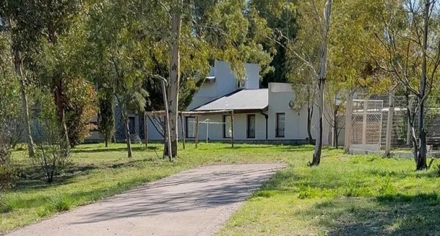 - RADIOKTUBRE INFO……..LA FINCA DONDE VIVE MACHADO LA GENTE TIENE MIEDO    …… Por Simòn Suarez