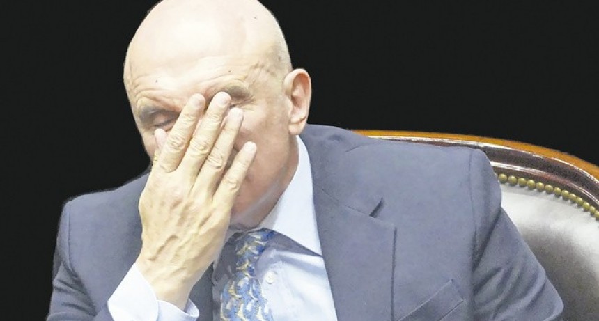 - RADIOKTUBRE INFO…….. LAS DEMOLEDORAS ACUSACIONES A ESPER POR LAVADO DE DINERO   …… Por Simòn Suarez