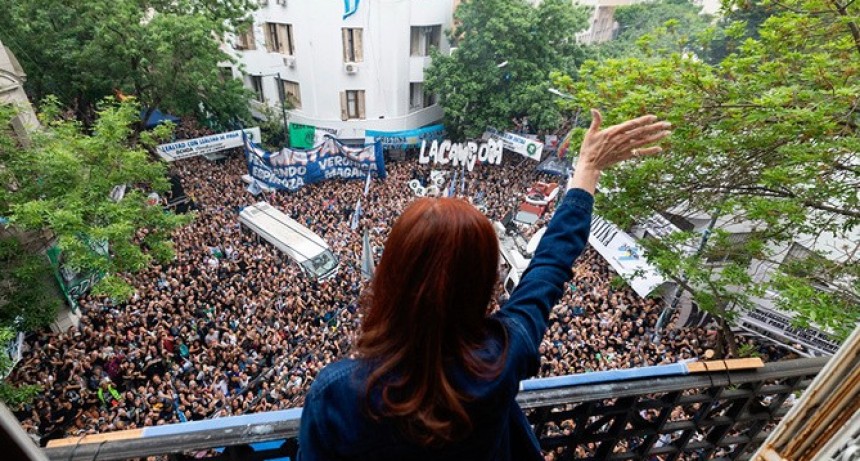 RADIO OKTUBRE INFO……  