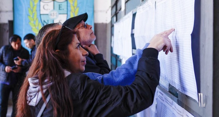 RADIO OKTUBRE INFO…… DICEN QUE EN ESTAS ELECCIONES NO HABRÁ MAPA COLOR VIOLETA  ……Por Simón Suarez