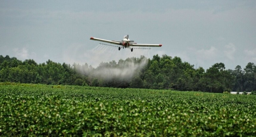 RADIOKTUBRE  INFO…-Chaco: masiva intoxicación con agroquímicos-Por  SimónSuárez Ver mas…