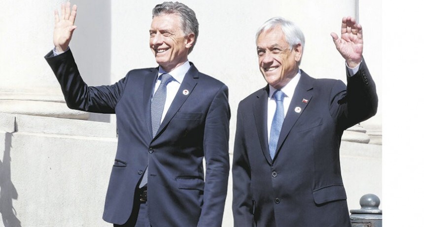 RADIOKTUBRE  INFO…-CHILE  EL ESPEJO DE MACRI..-Por  SimónSuárez Ver mas…