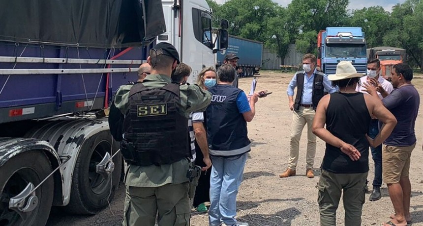RADIOKTUBRE  INFO…-Desbaratan operación de contrabando de granos-Por  SimónSuárez Ver mas…