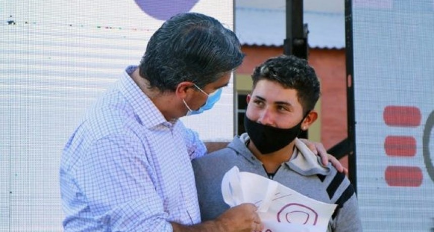 RADIOKTUBRE  INFO…-Capitanich votó a primera hora: 