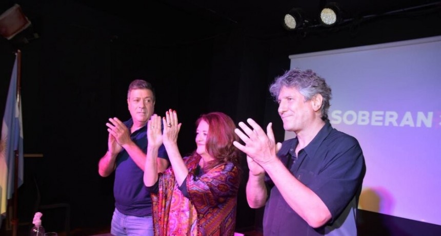 RADIOKTUBRE  INFO…- Amado Boudou, Alicia Castro y Gabriel Mariotto presentaron la agrupación Sobernxs -Por  SimónSuárez Ver mas…