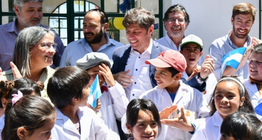 RADIOKTUBRE INFO..- Kicillof dijo que promueve una provincia con 