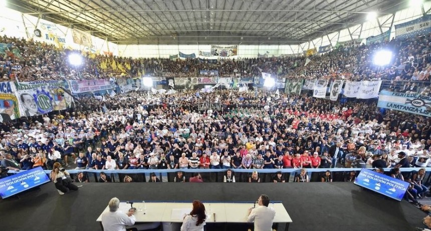 RADIOKTUBRE INFO..- Los preparativos del multitudinario acto que encabezará Cristina Kirchner   -Por Simón Suarez..Ver mas..	