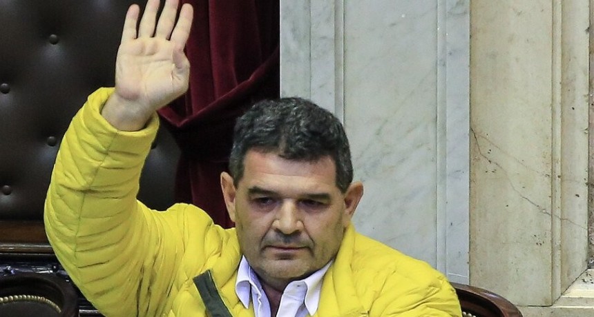 RADIOKTUBRE INFO….  Un candidato de Javier Milei, a favor del castigo físico en las aulas  ….Por Simòn Suàrez