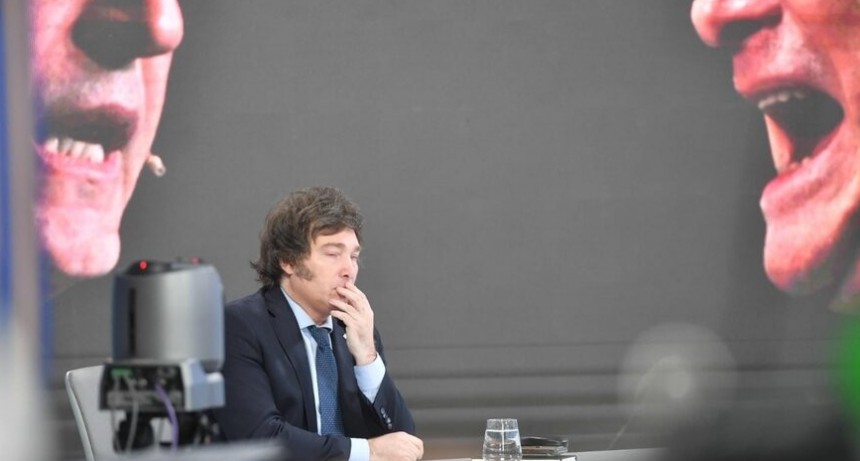 RADIOKTUBRE INFO….  La Libertad Avanza en peligro de derrumbe  ….Por Simòn Suàrez