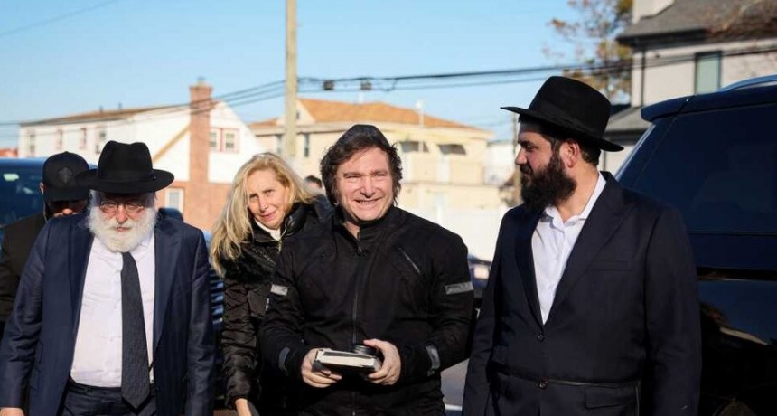 RADIOKTUBRE INFO…….   MILEI PIDE LIMOSNA EN WASHINTON ……Por Simon Suarez Ver mas….