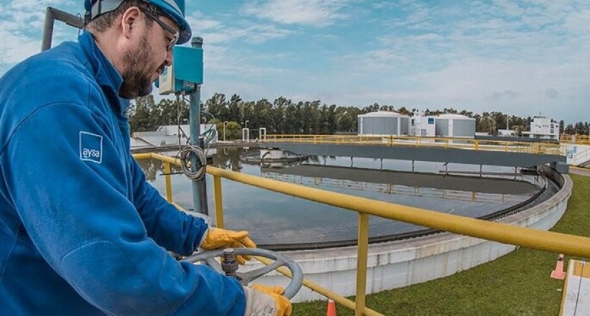 RADIOKTUBRE INFO… AUMENTOS DE AGUA Y CORTES DE SERVICIOS A USUARIOS...Por Simon Suarez