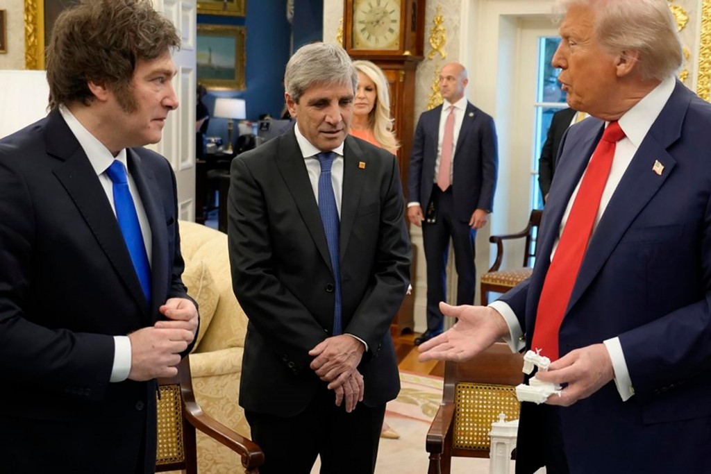 - RADIOKTUBRE INFO……..  CON PIES DE BARRO 