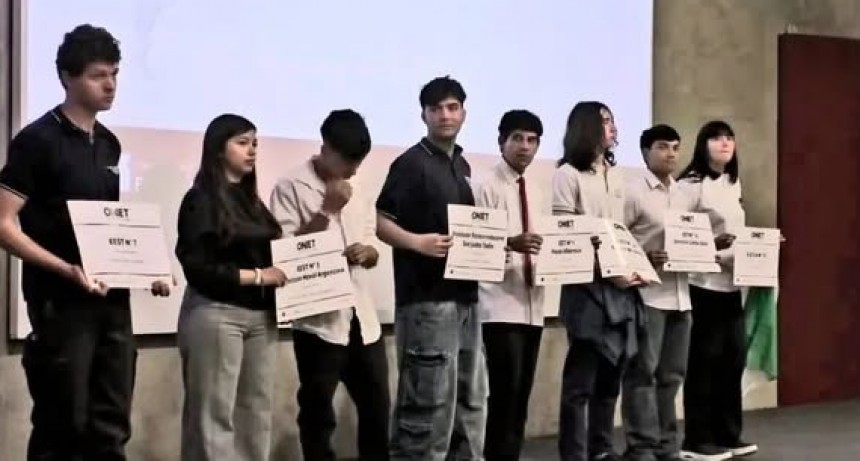 - RADIOKTUBRE INFO……..CHAQUEÑOS SE DESTACAN EN OLIMPIADAS CIENTÍFICAS     …… Por Simòn Suarez