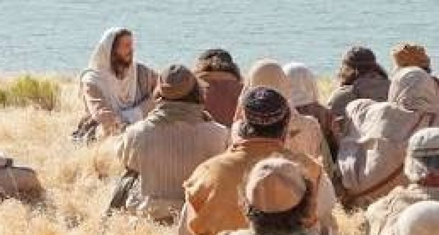 oktubremedios info....EL EVANGELIO DE HOY SÁBADO 8/10/2025