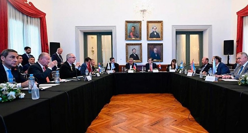 - RADIOKTUBRE INFO……..GOBERNADORES DEL NORTE GRANDE PIDEN AUDIENCIA A MILEI    …… Por Simòn Suarez