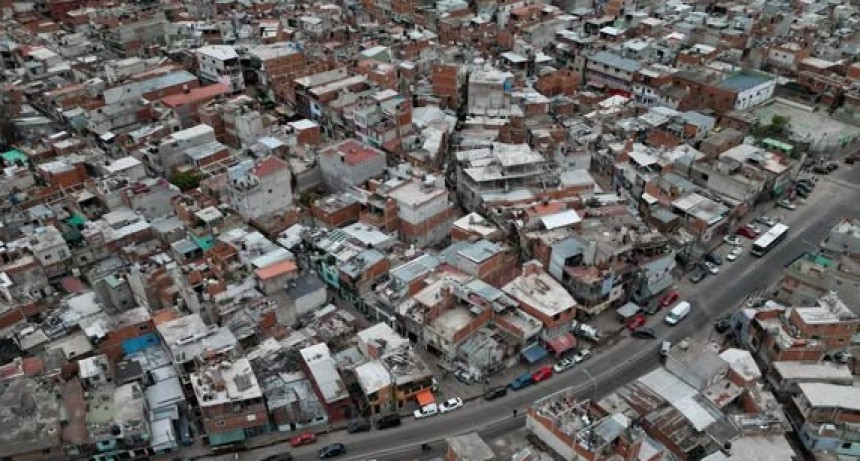 - RADIOKTUBRE INFO……..  MILEI EL REY DEL ANDONO: 6.400 BARRIOS POPULARES AL DESAMPARO  …… Por Simòn Suarez