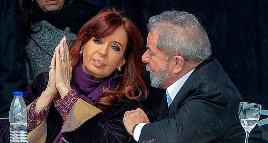 RADIOKTUBRE INFO..- Cómo serán los festejos por el Día de la Democracia-Por Simón Suarez..Ver mas