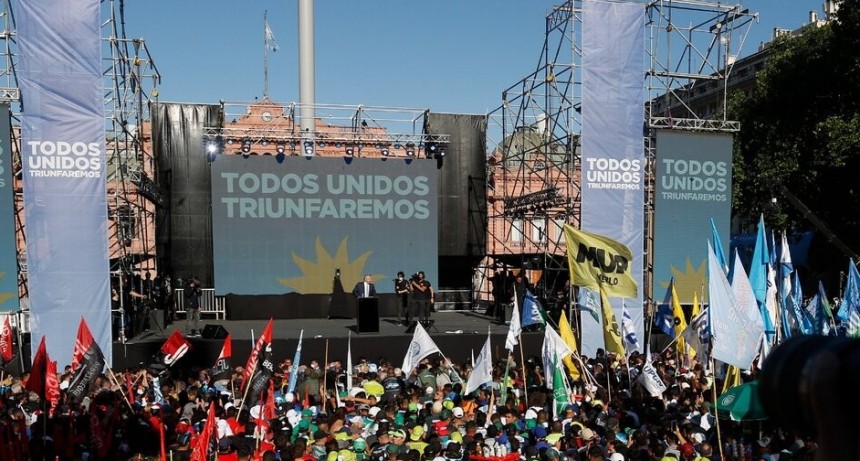 RADIOKTUBRE INFO..Día de la Democracia: qué bandas tocarán este viernes en Plaza de Mayo- -Por Simón Suarez..Ver mas