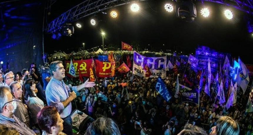 RADIOKTUBRE INFO..-Festival de la Democracia: Capitanich convocó a construir “un pacto democrático amplio de cara a 2033” -Por Simón Suarez..Ver mas