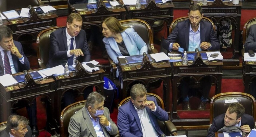 RADIOKTUBRE INFO..-El rechazo del presupuesto dejó heridas dentro de Juntos por el Cambio -Por Simón Suarez..Ver mas