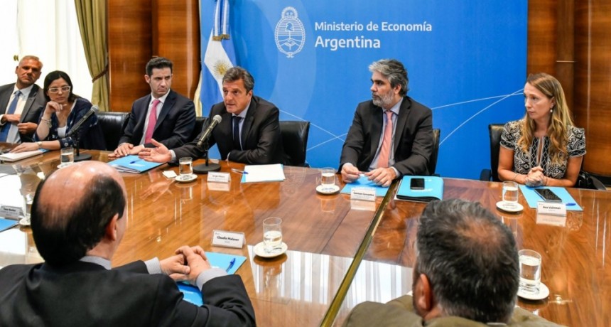 RADIOKTUBRE INFO..-  El Gobierno puso en marcha el Plan Ahora 10 para la compra de celulares -Por Simón Suarez..Ver mas..