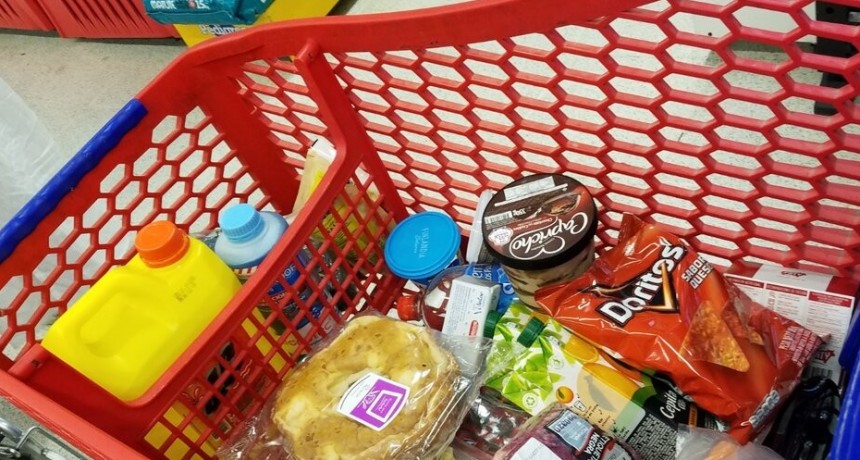 RADIOKTUBRE INFO..- FUERTE DESCENSO DE LA INFLACIÓN DEL 7,4%  4,9%  -Por Simón Suarez..Ver mas..	