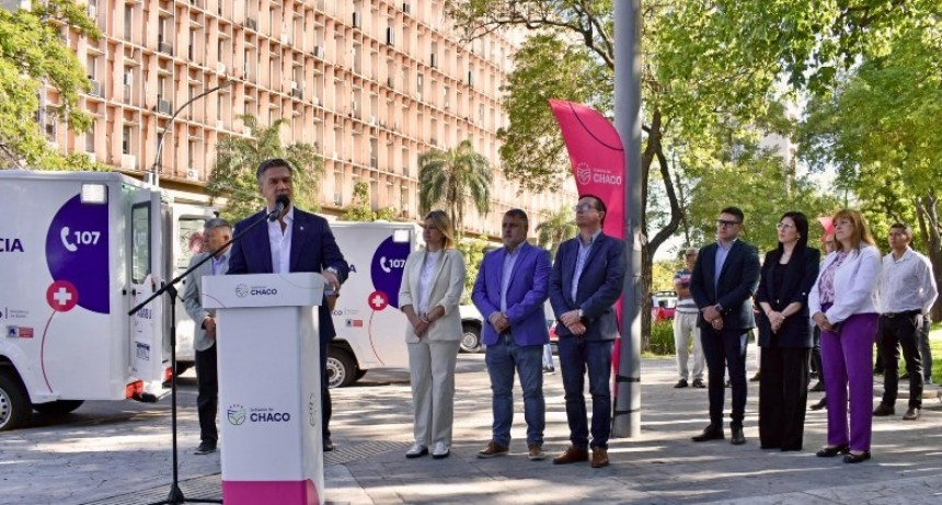 RADIOKTUBRE INFO…….. Zdero presentó 16 nuevas ambulancias para la atención sanitaria y 9 camionetas para Desarrollo Humano   …… Por Simòn Suarez