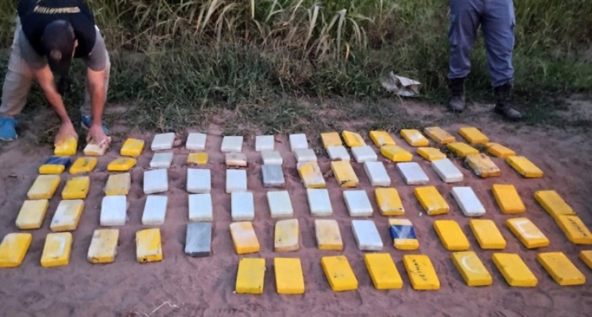 RADIOKTUBRE INFO……..  SECUESTRAN 80 KILOS DE COCAINA EN EL IMPENETRABLE  …… Por Simòn Suarez