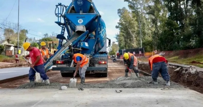 - RADIOKTUBRE INFO…….. En el Chaco se perdieron 1781 empleos privados formales en el último año …… Por Simòn Suarez