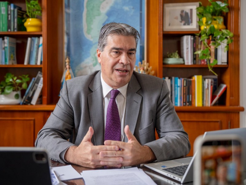 - RADIOKTUBRE INFO……..  Capitanich: “Tenemos que luchar para que los fondos federales se asignen como corresponden para el desarrollo del Chaco”  …… Por Simòn Suarez