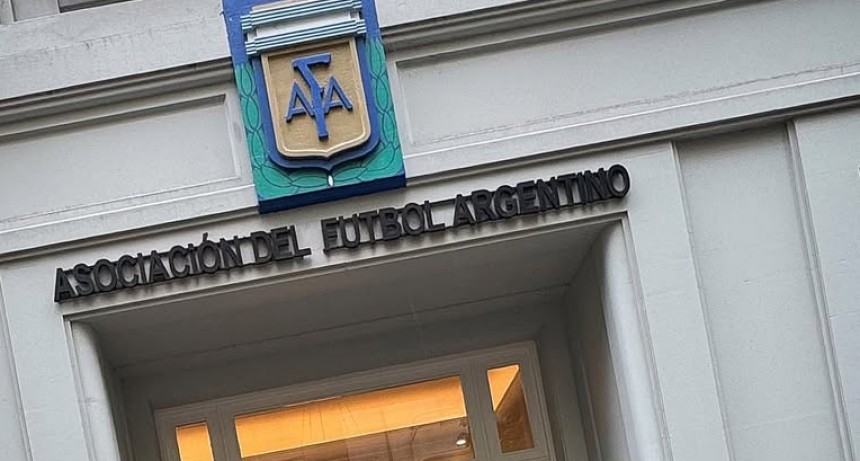 - RADIOKTUBRE INFO…….. EL GOBIERNO QUIERE PRIVATIZAR EL FUTBOL   …… Por Simòn Suarez