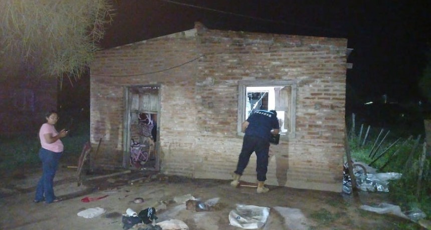 - RADIOKTUBRE INFO…….. UN HOMBRE SE SUICIDÓ TRAS ATRINCHERARSE EN LA CASA DE EXPAREJA   …… Por Simòn Suarez